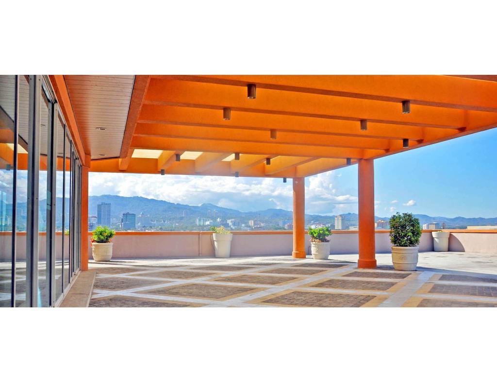 Sugbutel Family Hotel Cebu Kültér fotó