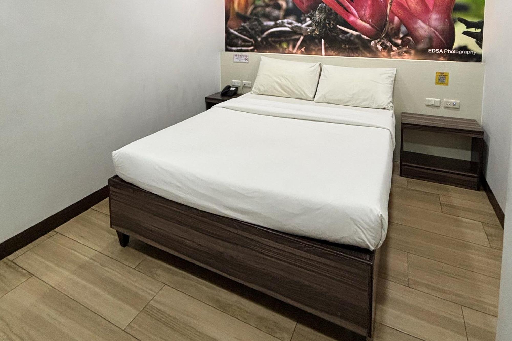 Sugbutel Family Hotel Cebu Kültér fotó