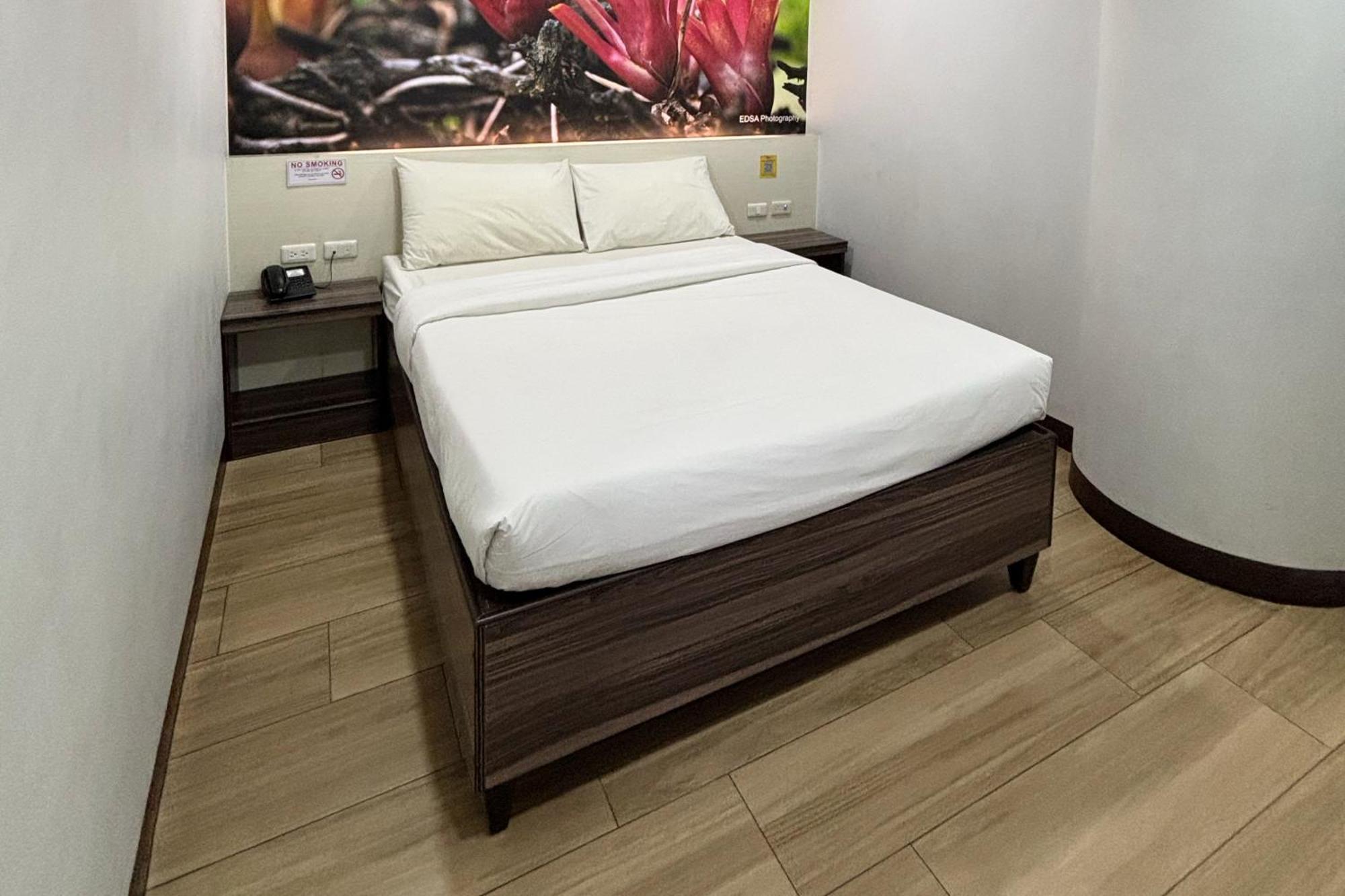 Sugbutel Family Hotel Cebu Kültér fotó