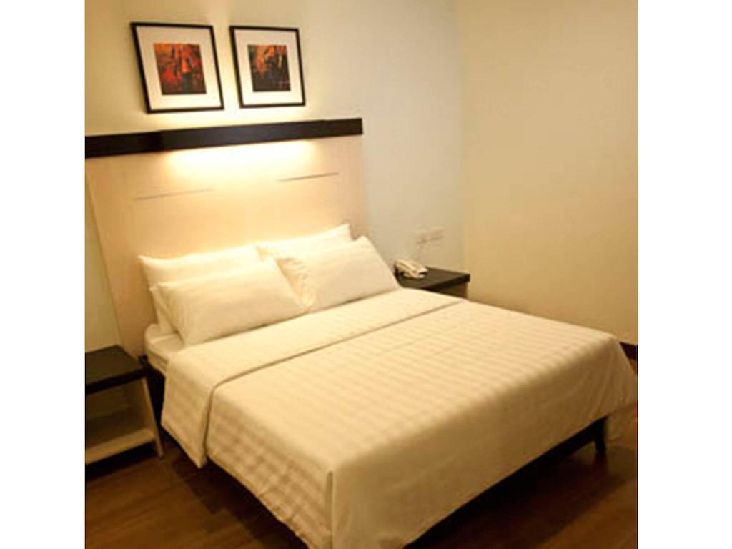 Sugbutel Family Hotel Cebu Kültér fotó